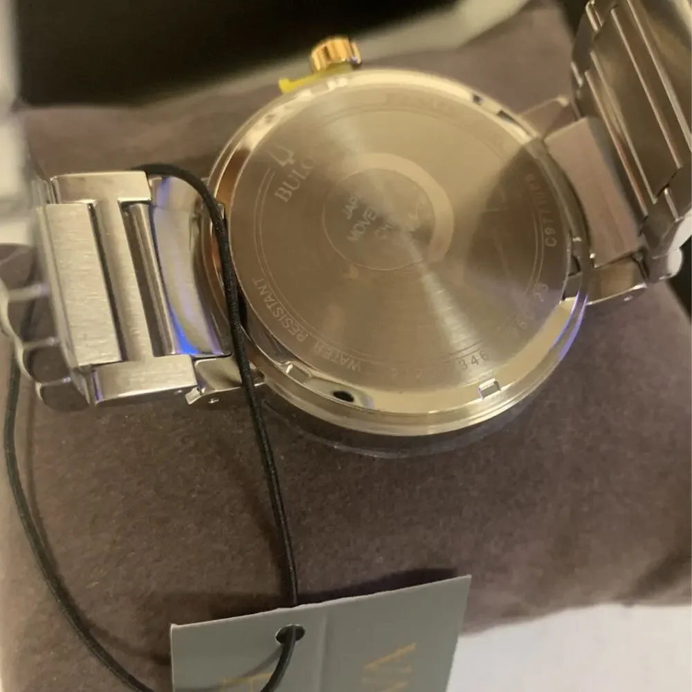 Men's Bulova Futuro Modern Classic Two-Tone Watch with Blue Dial - Model… - Picture 4 of 9